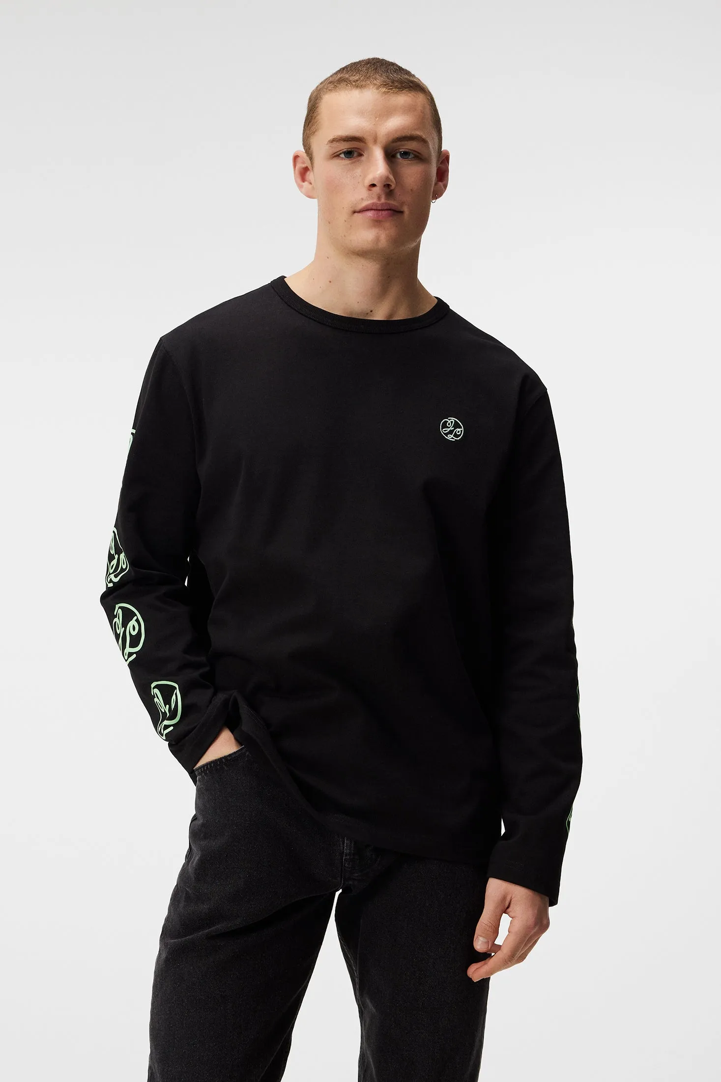 Camilo Long Sleeve Graphic T-shirt