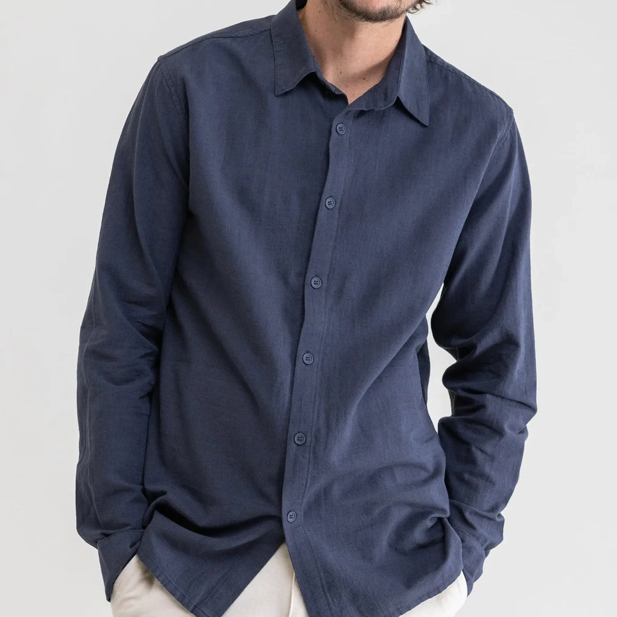 Classic Linen Shirt in Worn Navy