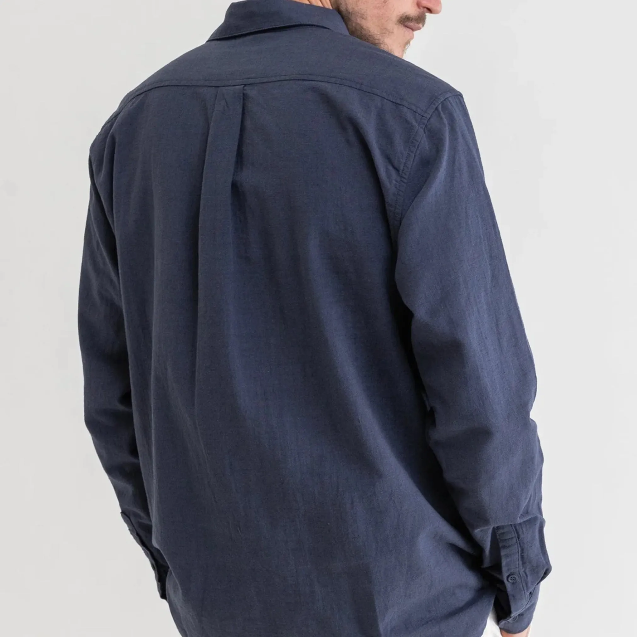 Classic Linen Shirt in Worn Navy