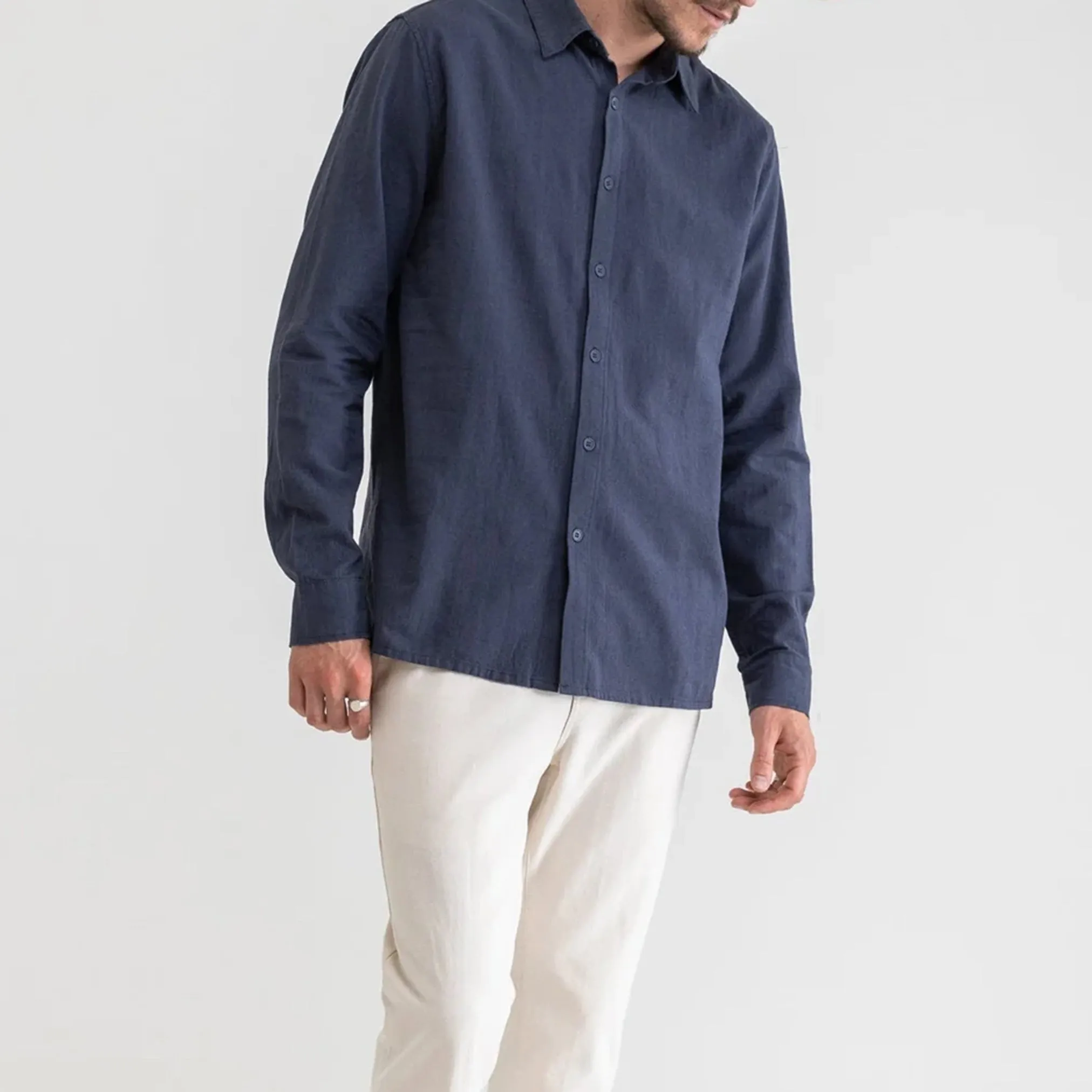 Classic Linen Shirt in Worn Navy