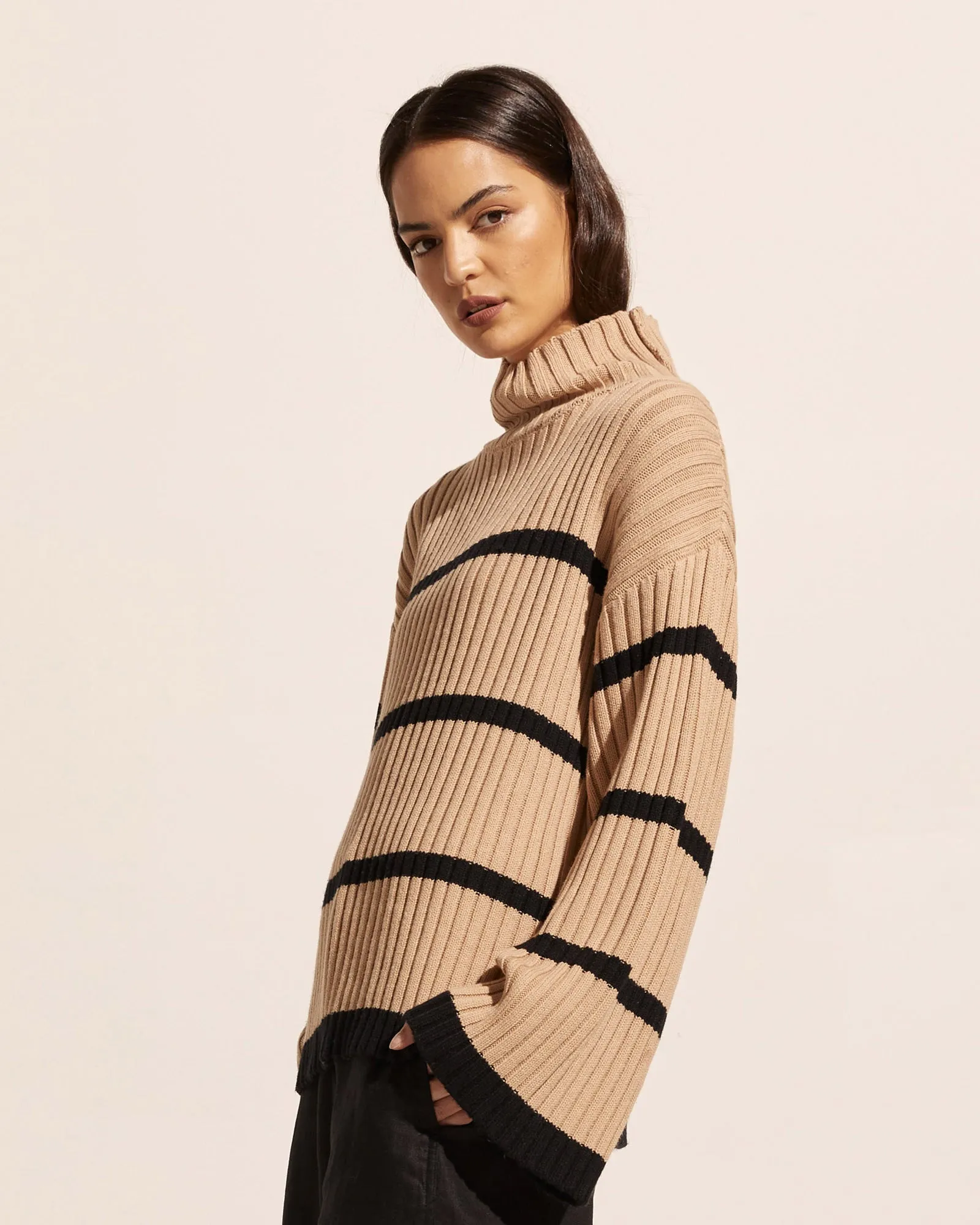 Privy Knit in Camel/Black